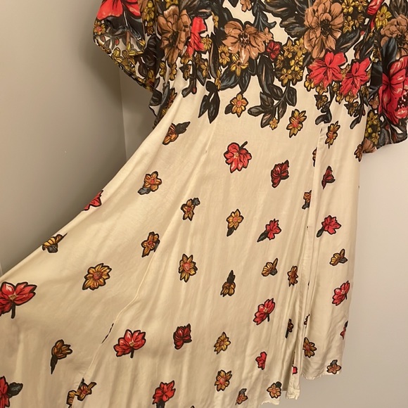 Babydoll fluttery mini dress - Picture 6 of 7